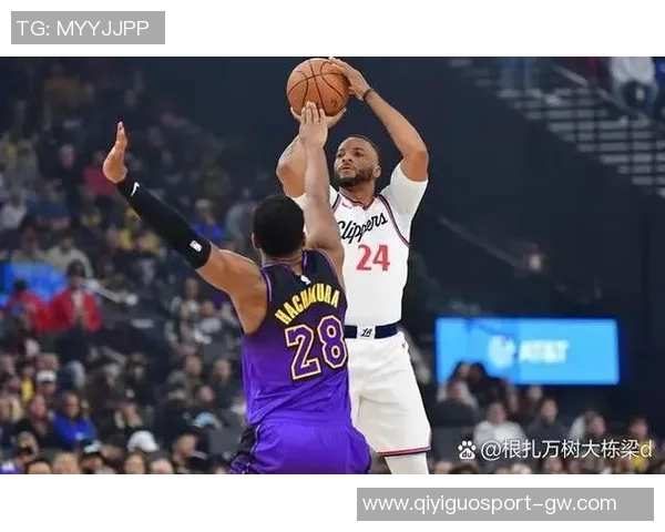 浓眉力挺拉塞尔回应质疑称他在关键时刻并未拉胯 浓眉力挺拉塞尔回应质疑称他在关键时刻并未拉胯